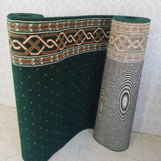 Bismillah, dicari donatur infaq/wakaf untuk Alqur'an & Ambal sajadah masjid Ulul Albab.